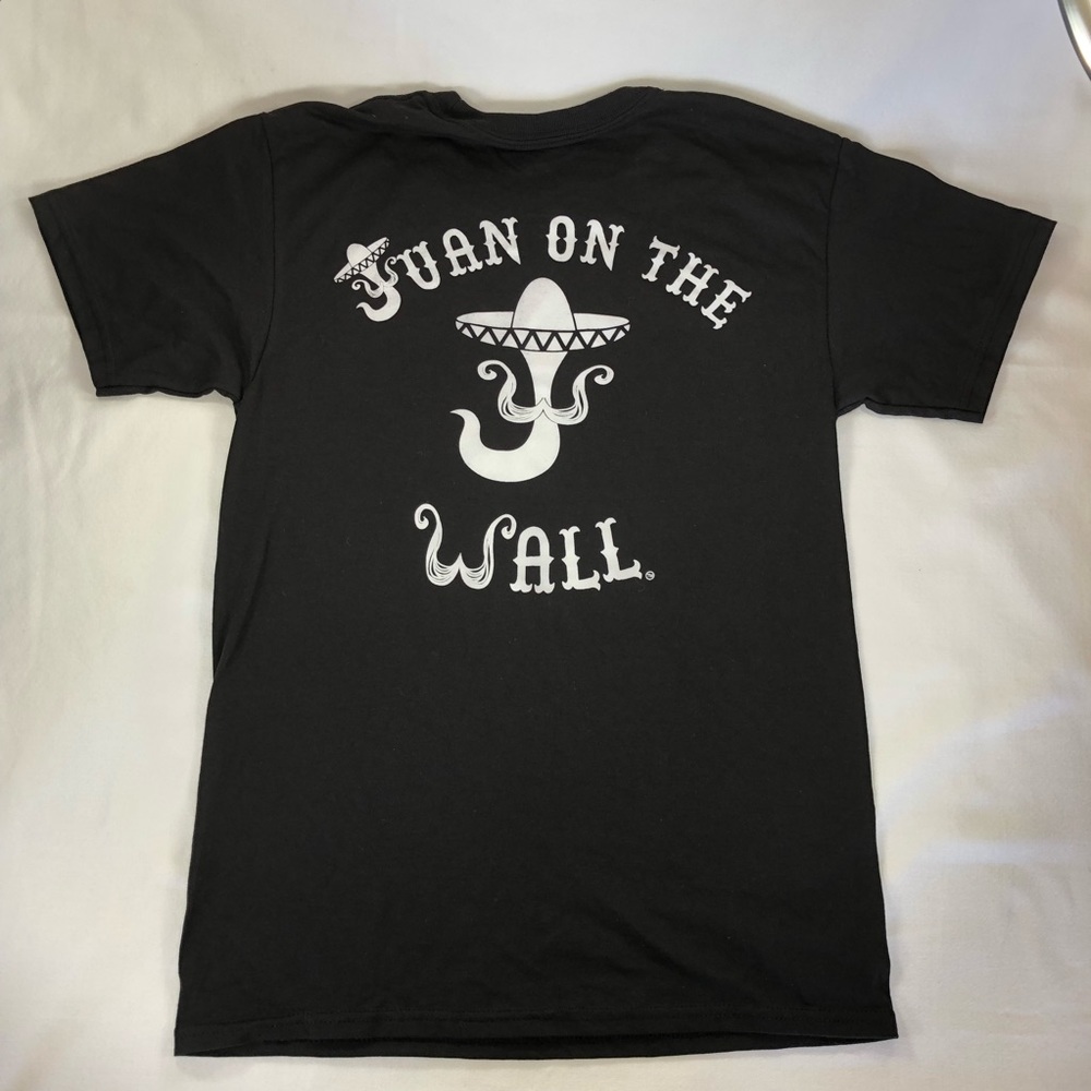 “Juan On The Wall” Mens Original T-Shirt Sz XL